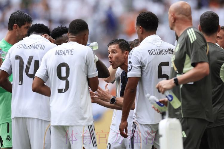 阿斯:阿隆索为卡马文加制定计划 让他踢多个位置 阿斯:阿隆索为卡马文加制定计划 让他踢多个位置